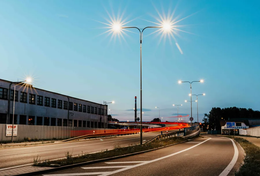 Silniční (osvětlení komunikací)