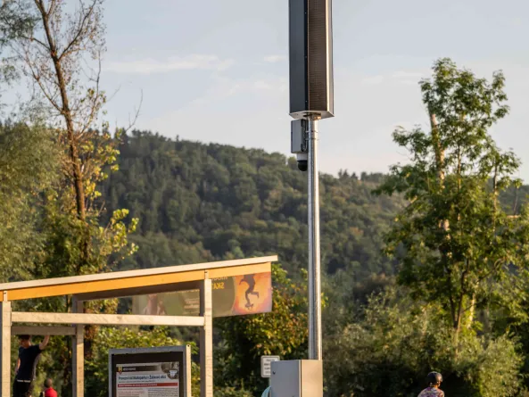 1738614171-jvc-5562-optimized-resize-fill-1920-1080